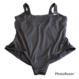 Nike Black One Piece Swimsuit Women’s Size 2X
